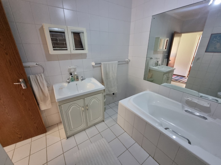 To Let 3 Bedroom Property for Rent in La Provance Free State